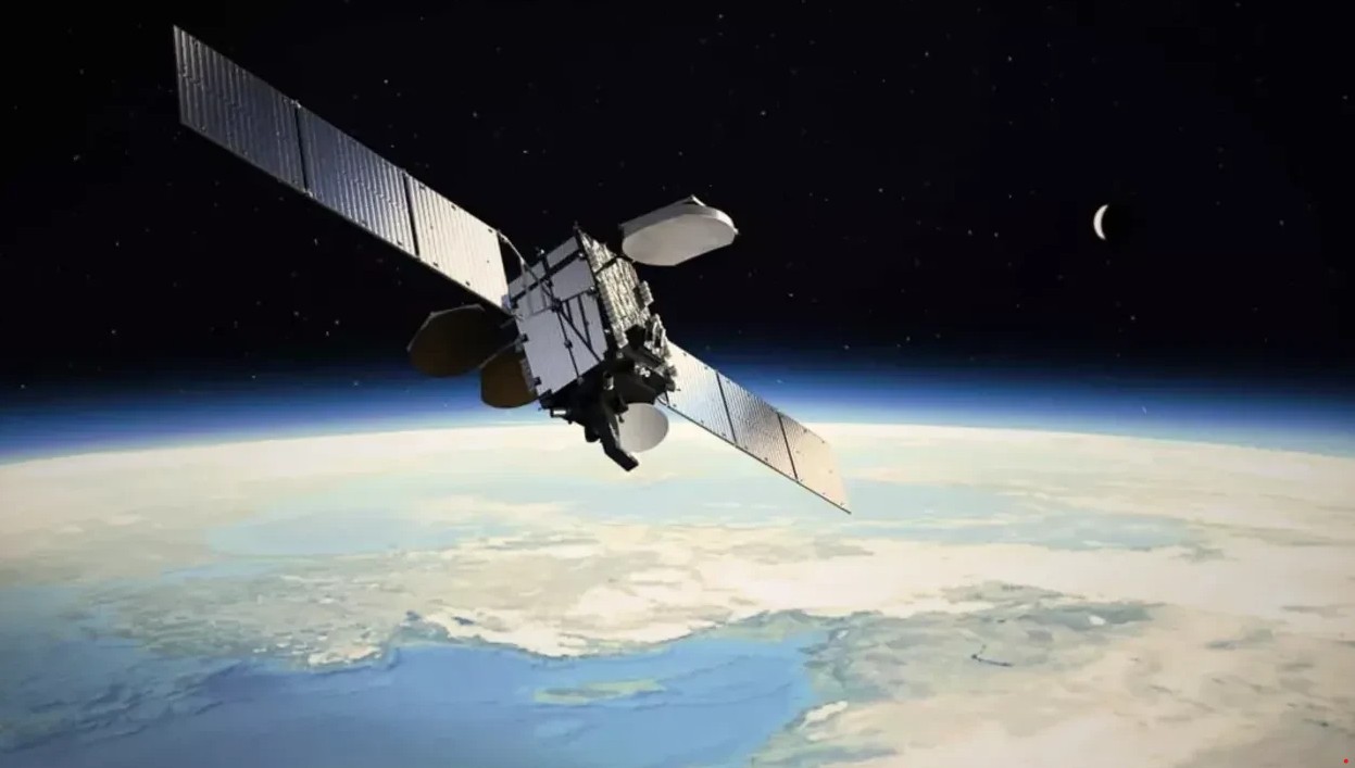 Türksat, Fransız uydu operatörü Eutelsat ile yaptığı anlaşmayla, uçak içi