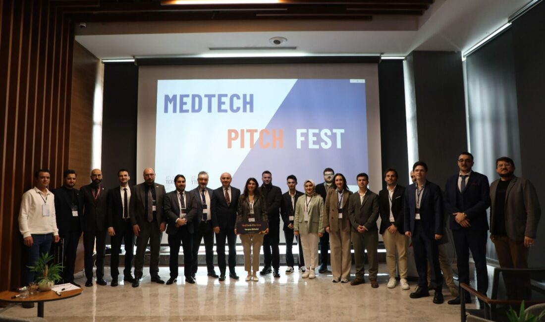 İstanbul Atlas Üniversitesi'nde düzenlenen Medtech Pitch Fest, girişimcilik, pazarlama eğitimi